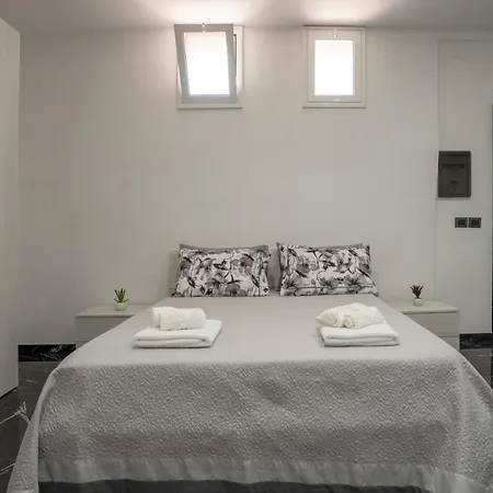 Casa Birmano Nyaraló