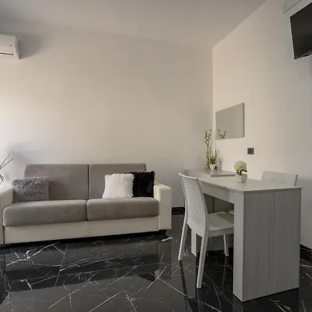 Casa Birmano